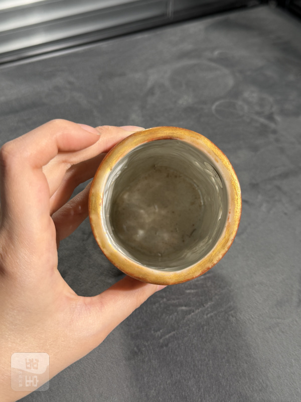 清晚期广彩锦地开光竹林七贤人物故事纹镂雕笔筒 - 图8
